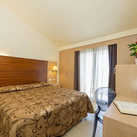 Hotel Dei Tigli Lido di Camaiore Buitenkant foto
