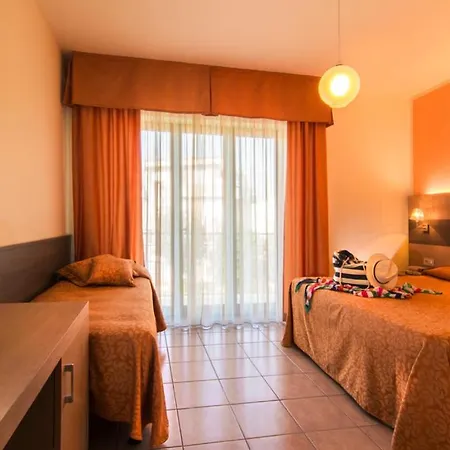 Hotel Dei Tigli Lido di Camaiore Buitenkant foto